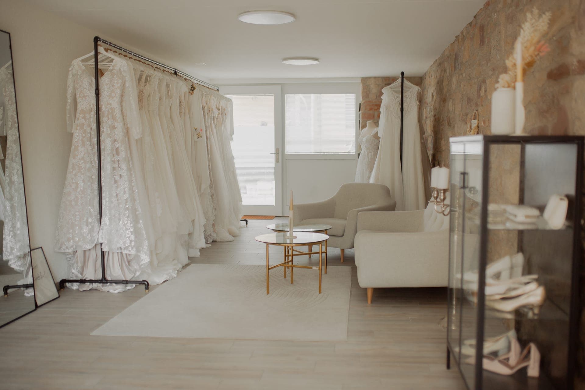 Brautkleid Basel-Landschaft: Noya Secondhand Bridal